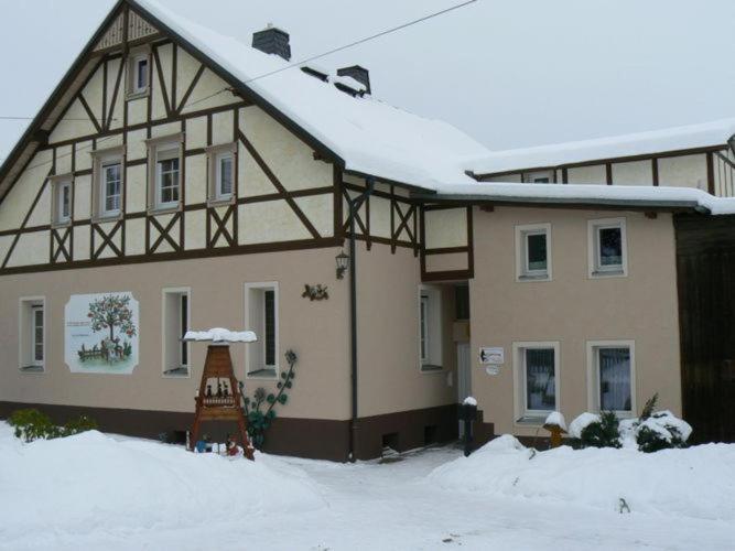 Ferienwohnung Ripa Erzgebirge In Schwarzenberg Schwarzenberg  Exterior photo